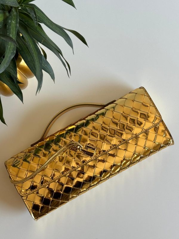Bottega Veneta Long Andiamo clutch - Image 4