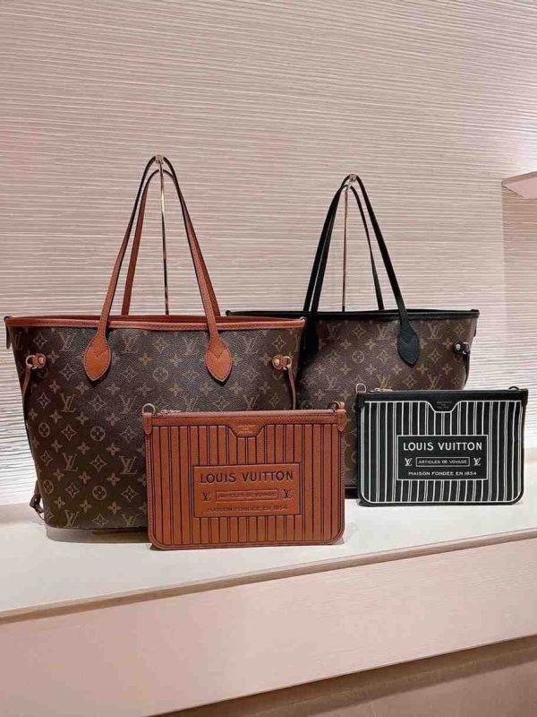 LOUIS VUITTON Neverfull Inside Out MM