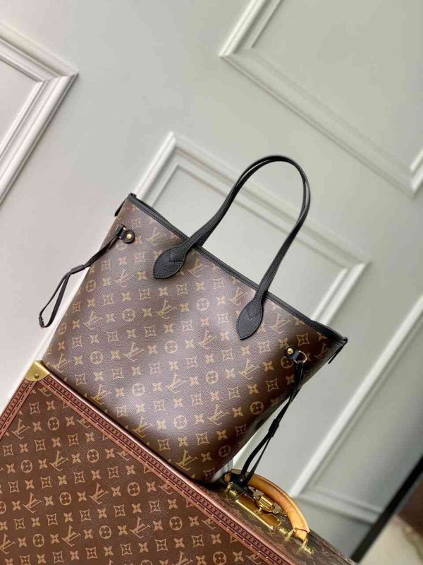 LOUIS VUITTON Neverfull Inside Out MM - Image 7