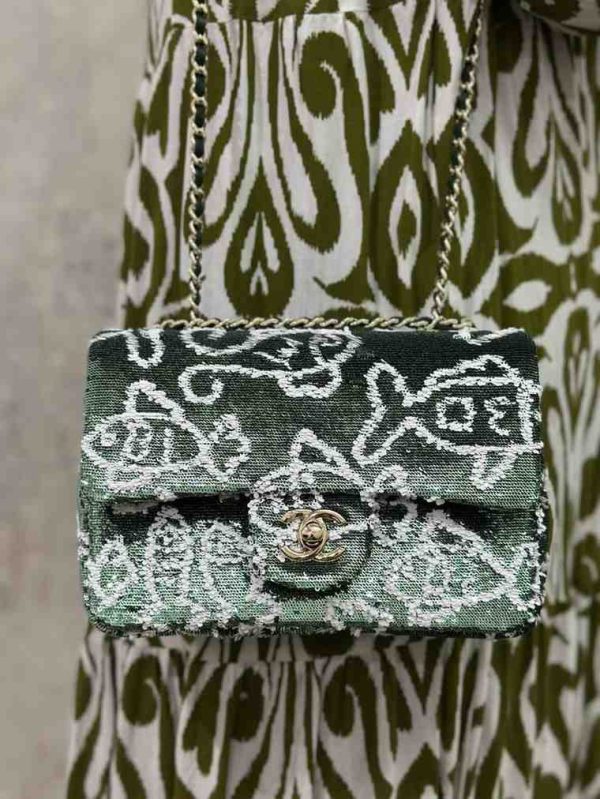 Preloved Chanel Evening Bag - Image 4
