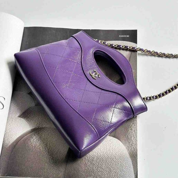 Chanel 31 Small Bag - Image 2