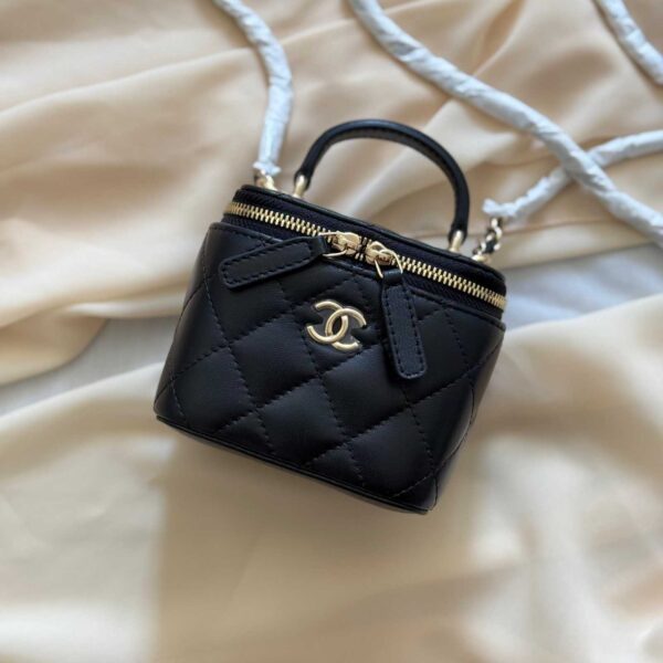Chanel Mini Vanity clutch - Image 2