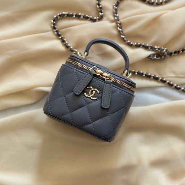Chanel Mini Vanity clutch - Image 3