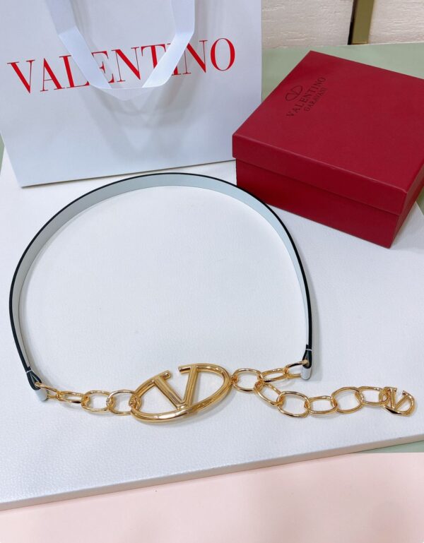 Valentino Garavani Vlogo Signature Shiny Calfskin Belt with Chain - Image 6