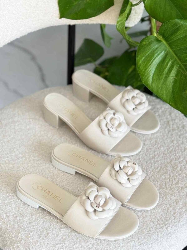 Chanel Interlocking CC Logo Leather Slides