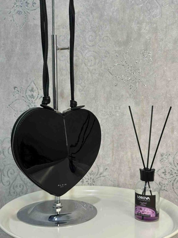 Women's Alaïa Le Coeur shoulder Bag - Image 4