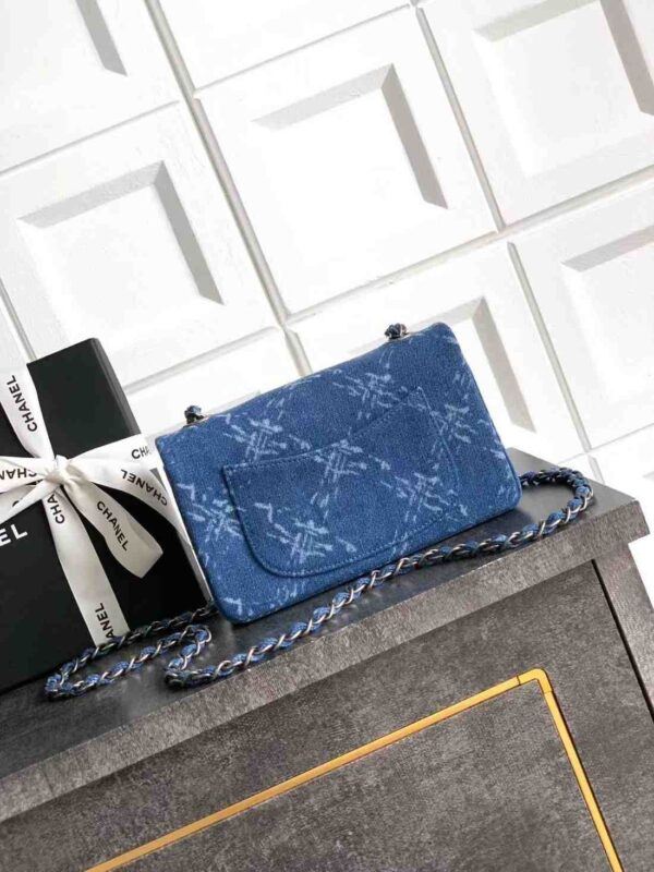 Chanel Blue Printed Denim Medium Classic Double Flap - Image 2