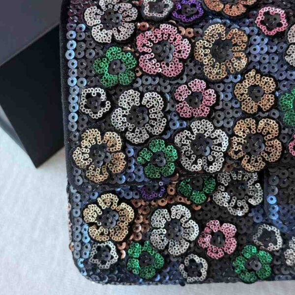 Chanel CC 24a Flap Bag 20cm Sequin - Image 2