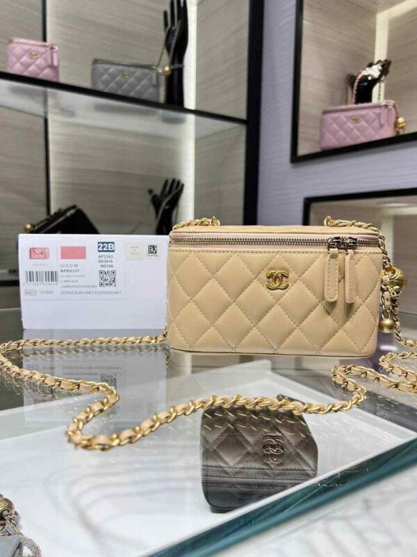 Chanel 24a vanity 17cm lambskin leather - Image 5