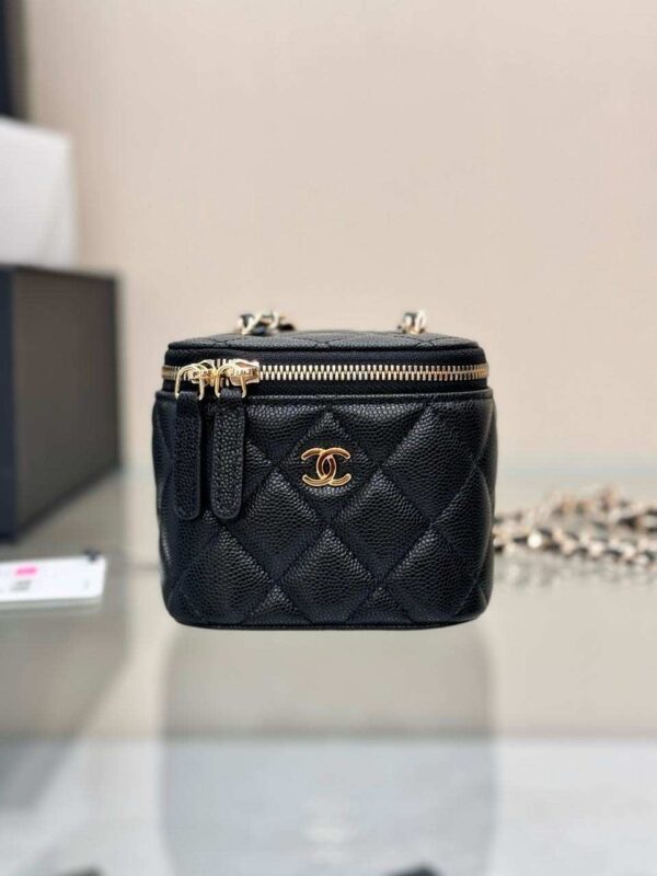 Chanel Sugar Cube Vanity Case - Image 2