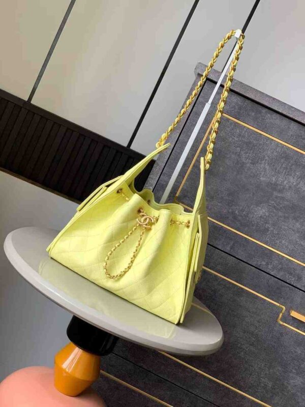 Chanel 25 small handbag, - Image 2