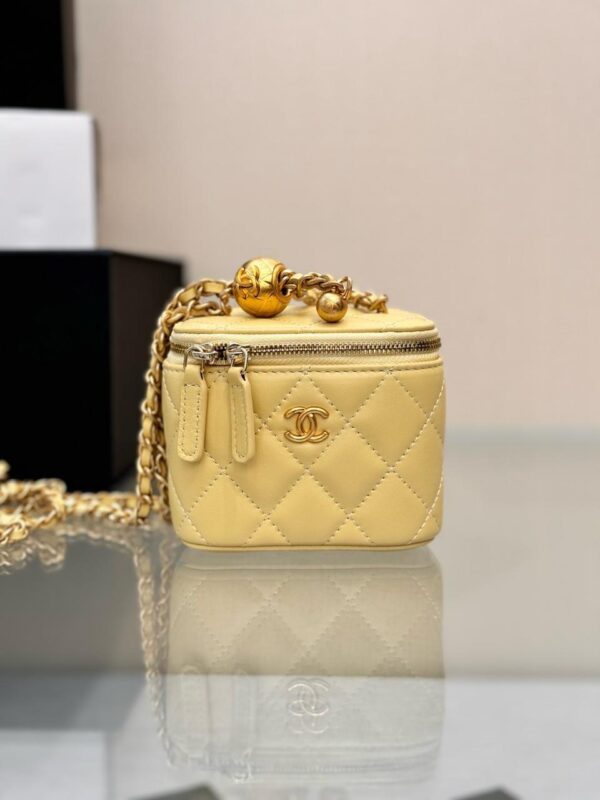 Chanel Sugar Cube Vanity Case