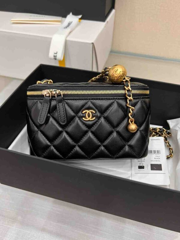 Chanel Classic Top Handle Vanity Case - Image 6