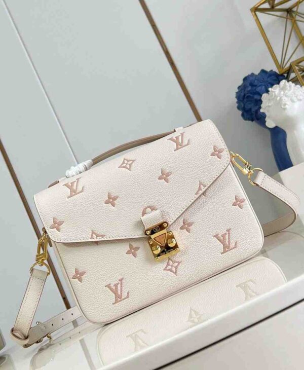 Louis Vuitton Pochette Métis