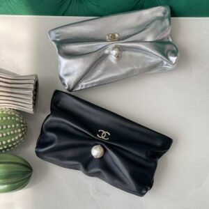Super chic Chanel 25S Clutch Bag