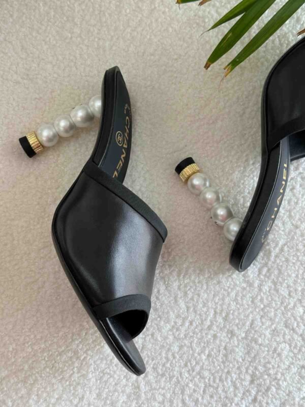 Chanel Bicolor CC Pearl on Heels Slide Mules - Image 2