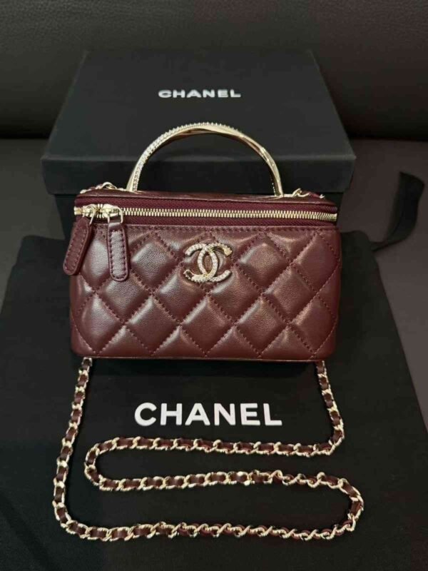 Chanel Quilted Caviar Leather Cc Long Vanity Case - Image 8