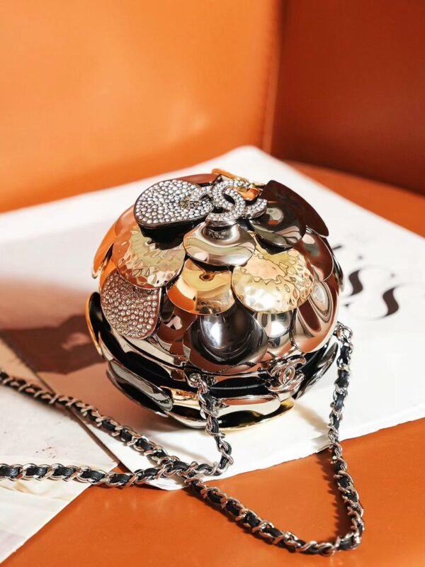 Chanel clutch bag - Image 6