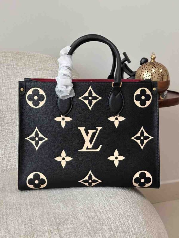 Louis Vuitton OnTheGo - Image 4