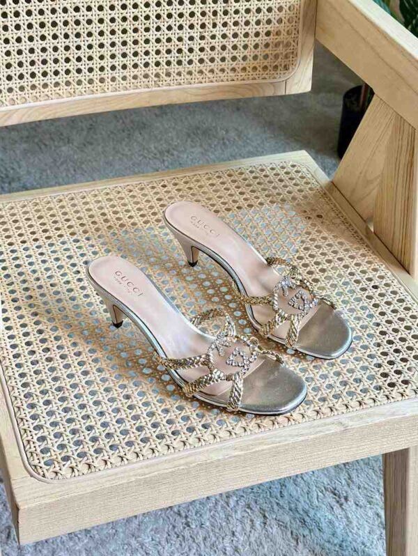 Gucci Silver Leather Sylvie Chain Detail Mules - Image 4