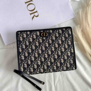 Dior 30 Montaigne Pouch