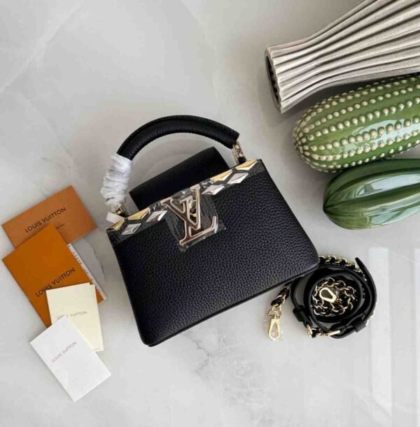 Louis Vuitton Capucines - Image 2