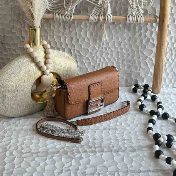 Fendi Baguette bag - Image 2