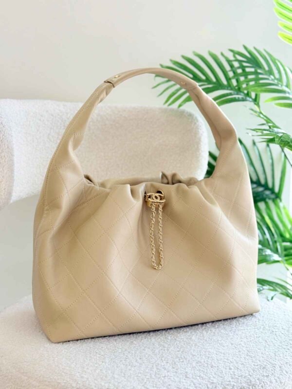 Chanel Hobo Bags - Image 4
